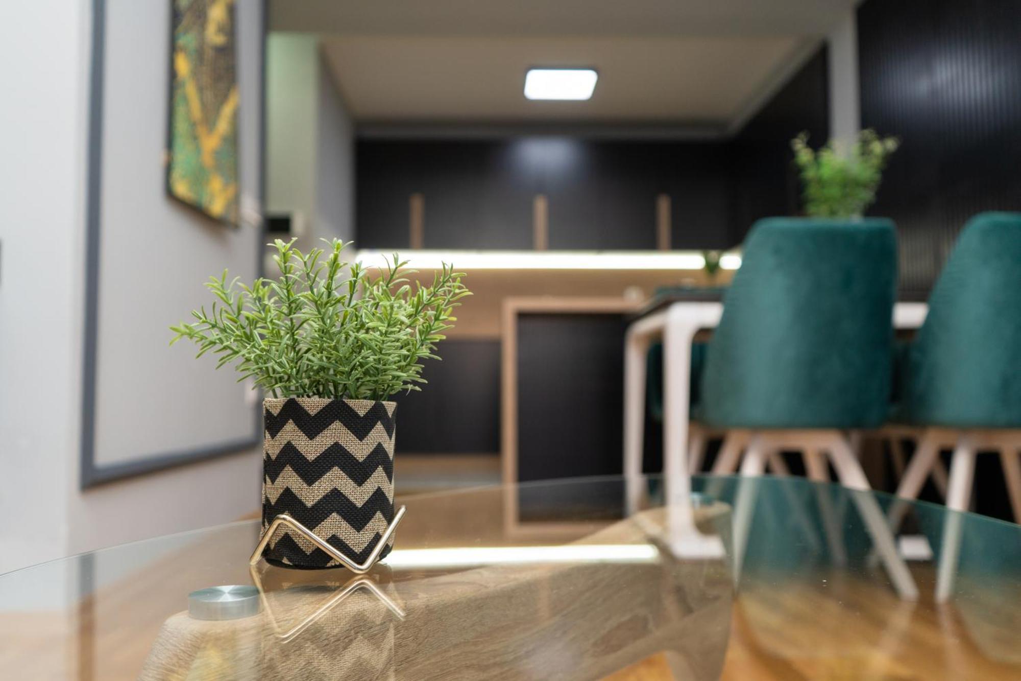 Unity Luxury Apartment - Скопье Экстерьер фото